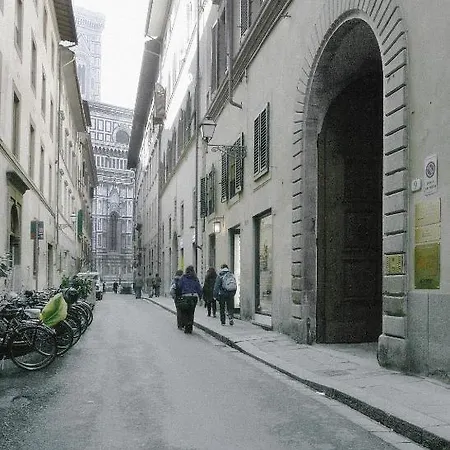 Academy ホステル