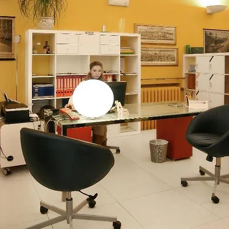 Academy ホステル フィレンツェ